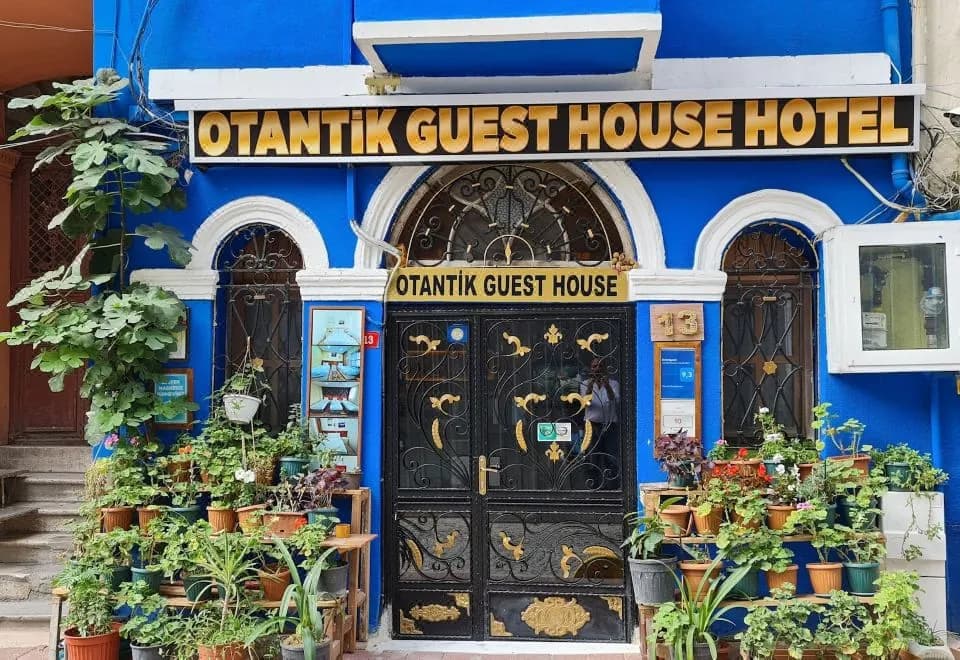 Otantik Hotel