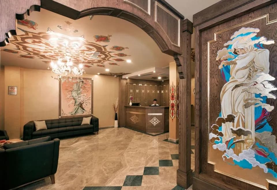 Perapolis Hotel