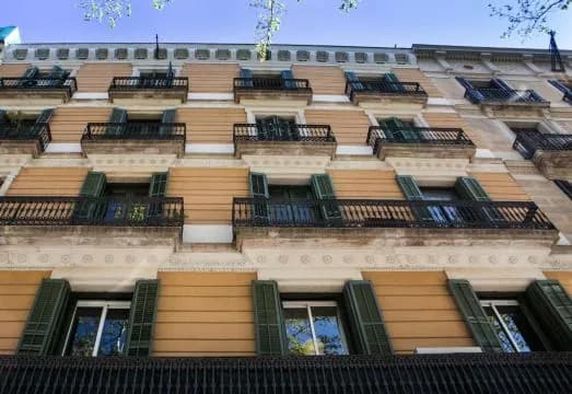 Born Barcelona Hostel