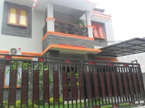 Homestay Jogja Dekat Ambarukmo by Simply Homy