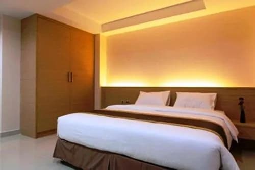 Gateway Hotel