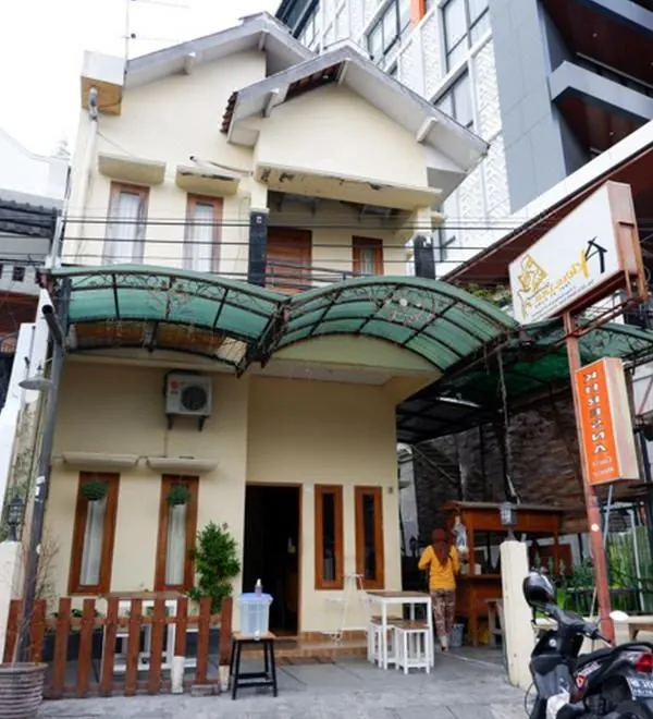 Khresna Guest House Malioboro RedPartner