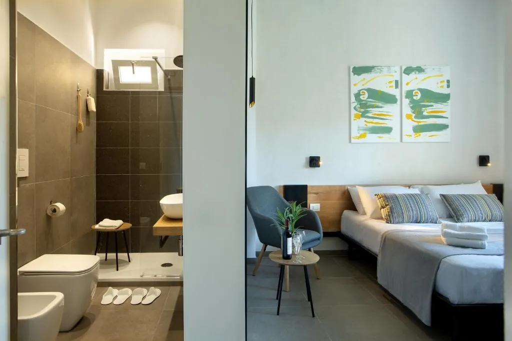 MARE FUORI ROOMS