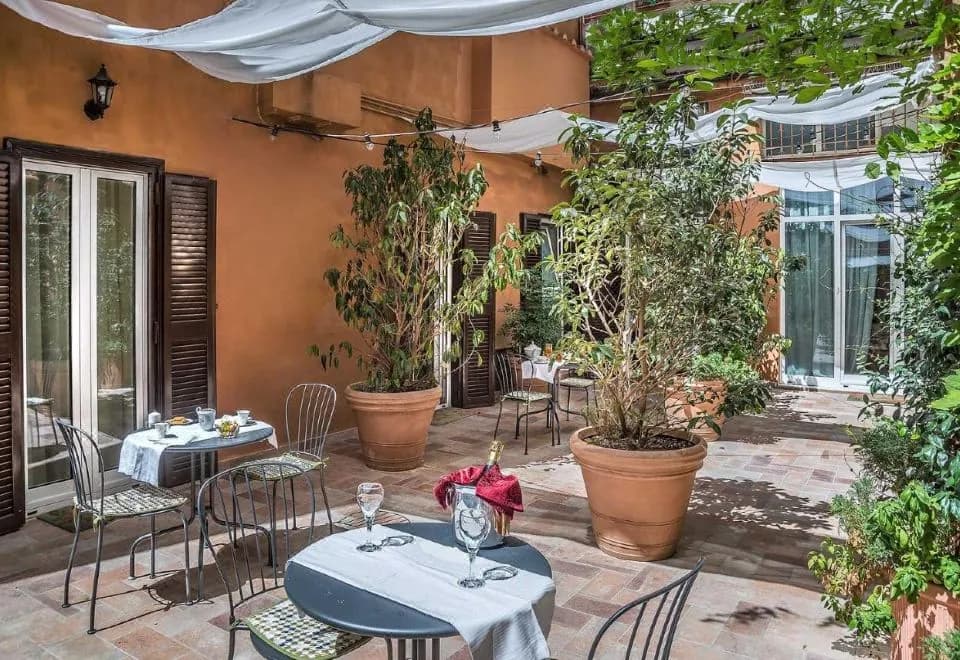 Ingrami Suites - Boutique Guesthouse