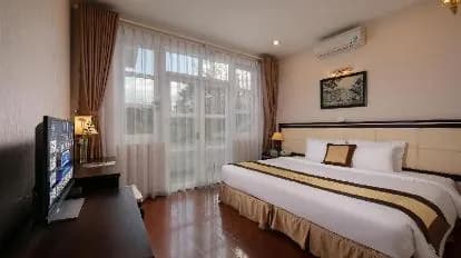SAM Tuyen Lam Golf & Resorts