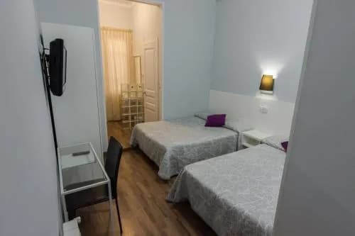 Hostal Lesseps