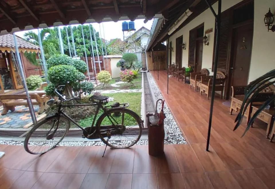 Dem Ayem Heritage Guest House