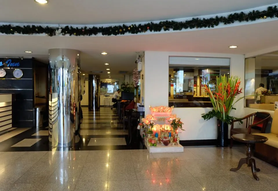 Grand Business Inn