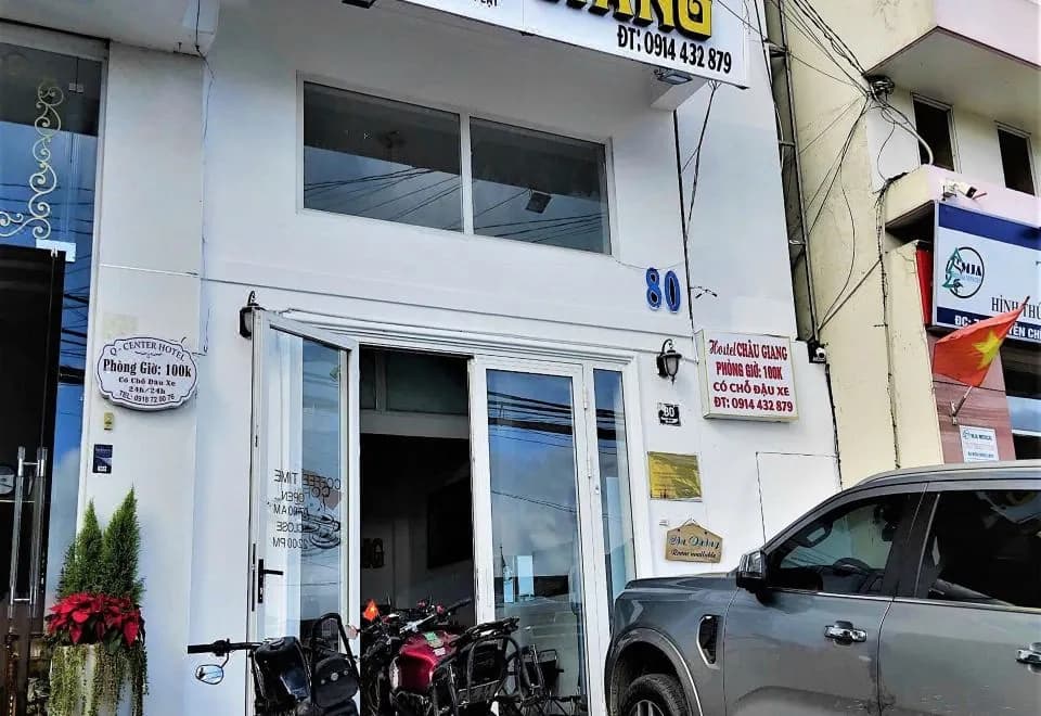 Chau Giang Hotel