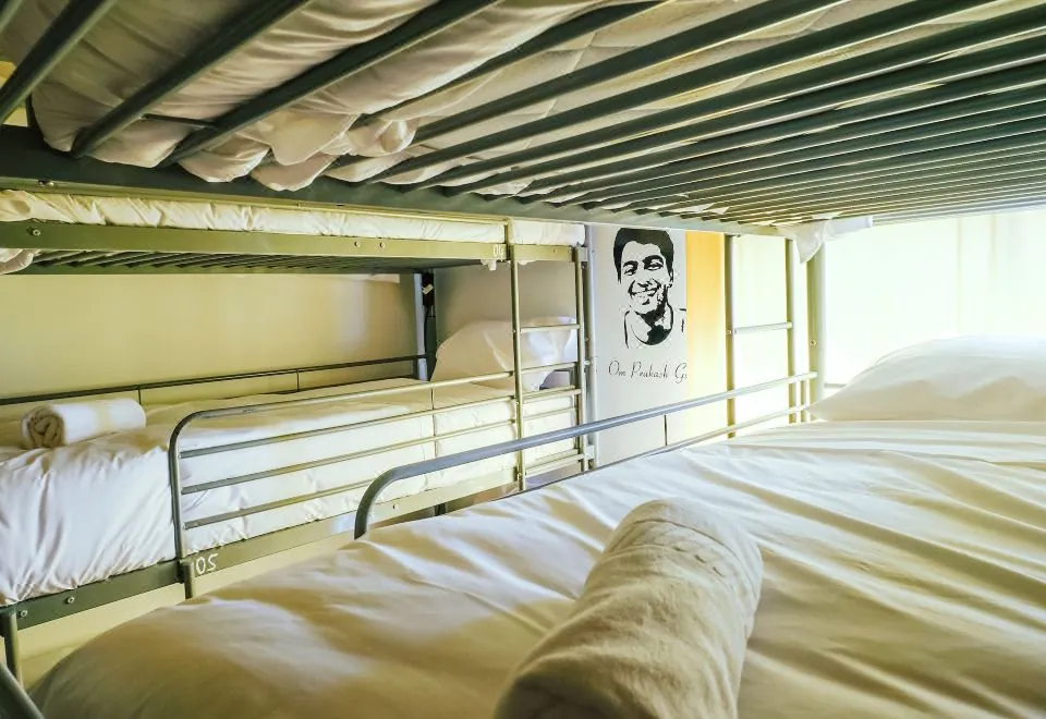 Help Yourself Hostels - Restelo