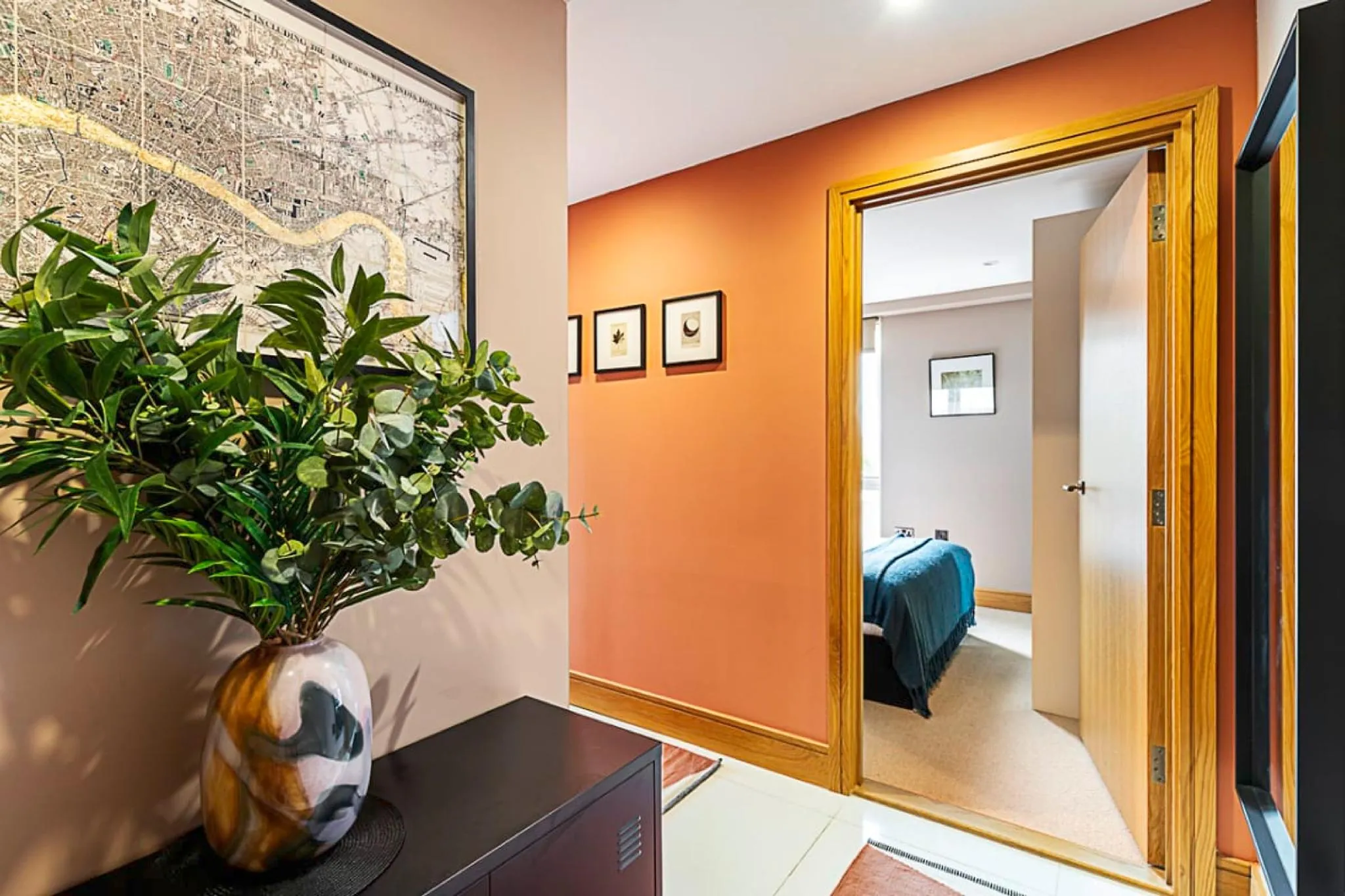 Convenient Euston London Apartment