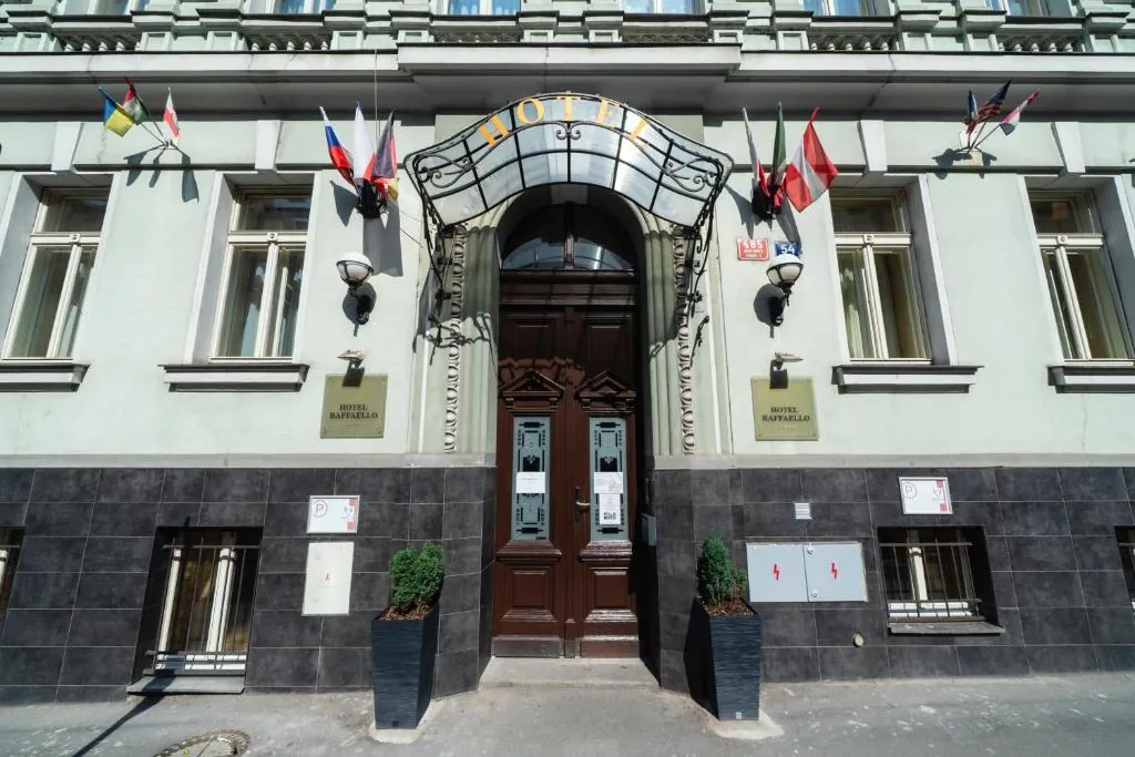 Raffaello Hotel
