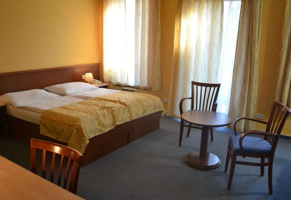 Aparthotel Austria Suites