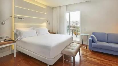 NH Barcelona les Corts