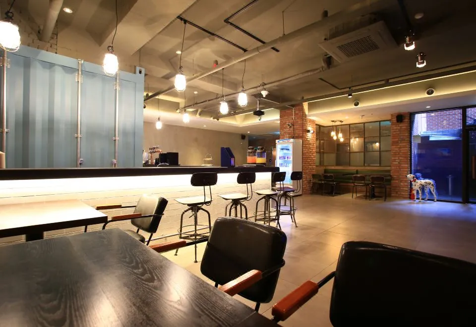 Bricks Hotel