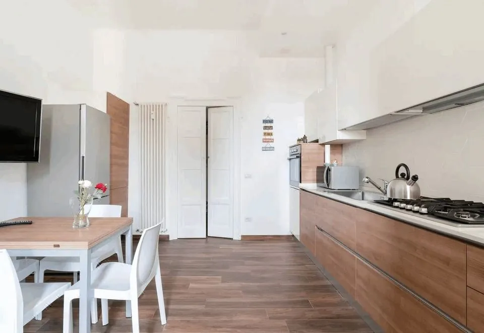 Isola View Renovated Apartment