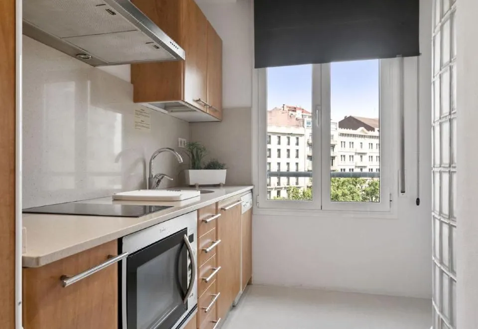 Fisa Rentals Gran Via Apartments