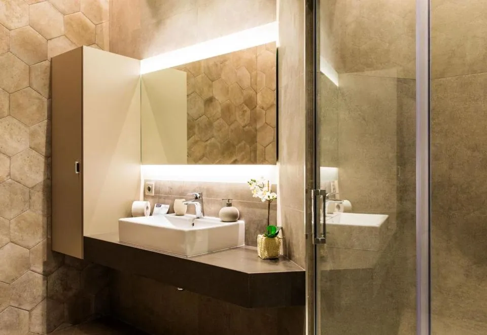 Fisa Rentals Ramblas Apartments