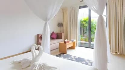 Honeymooner Pool Villa@Seastone