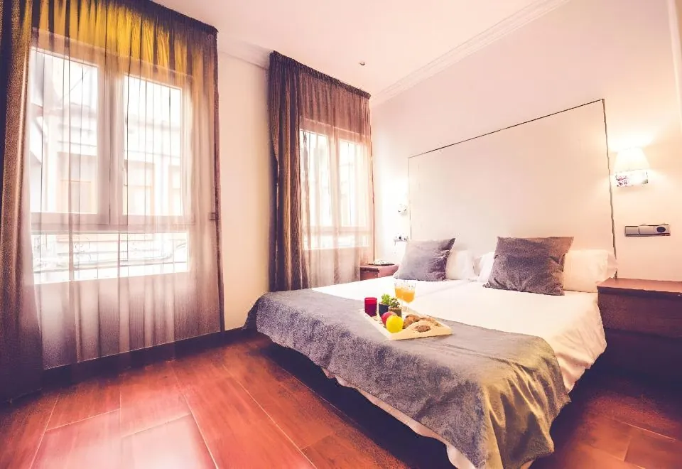 Hostal Sol Los Angeles