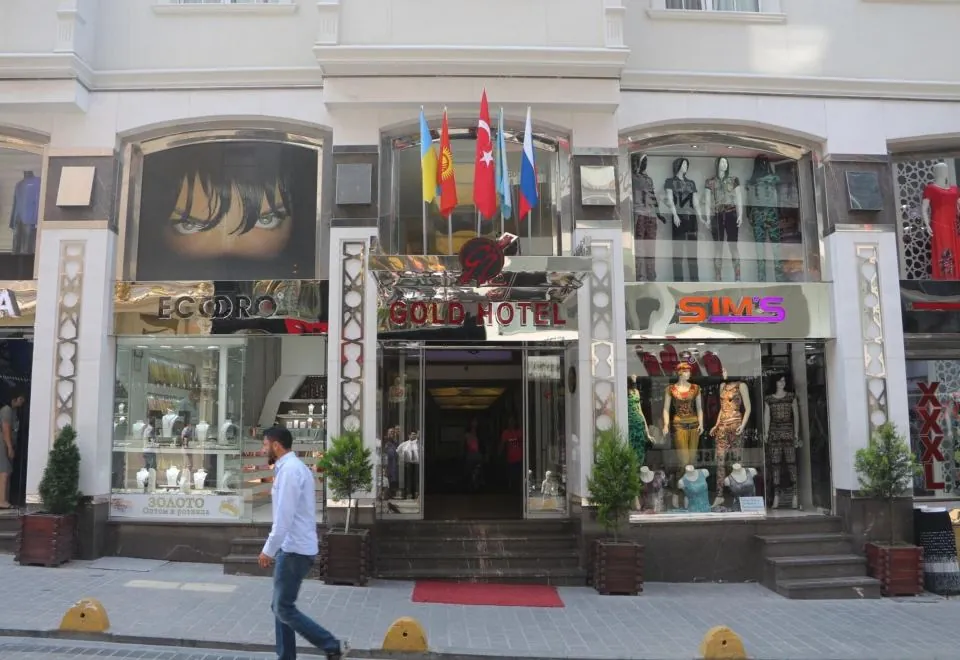 Gold Hotel