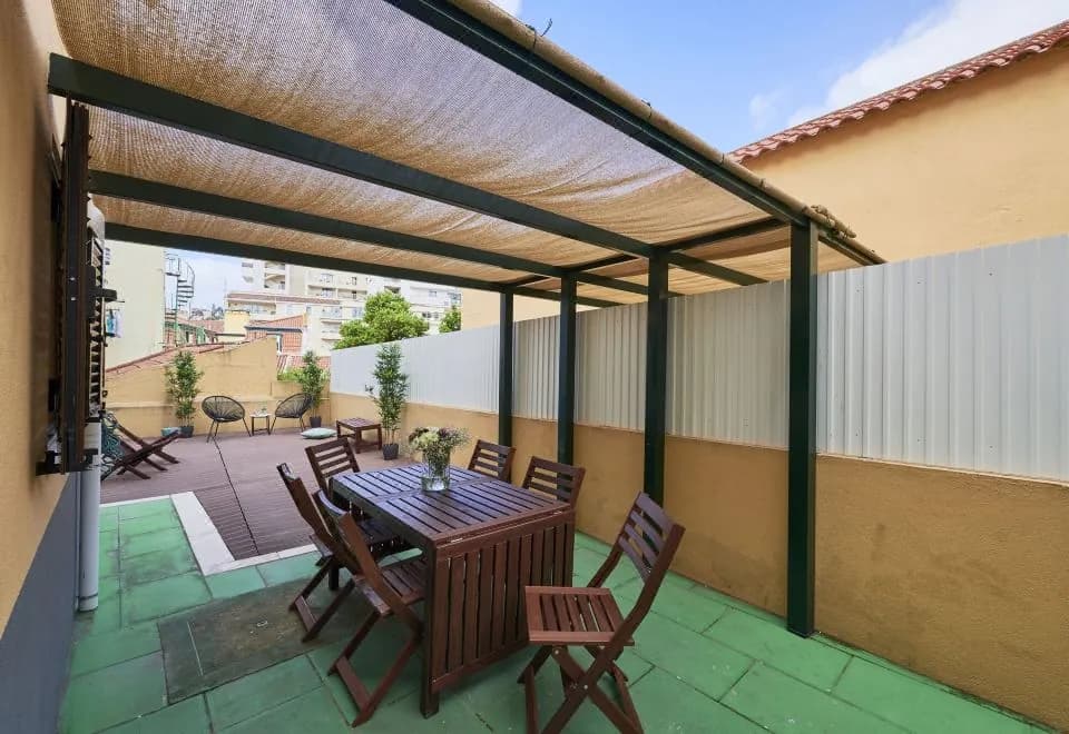 Spacious and Renovated Apartment with Amazing Patio, by TimeCooler