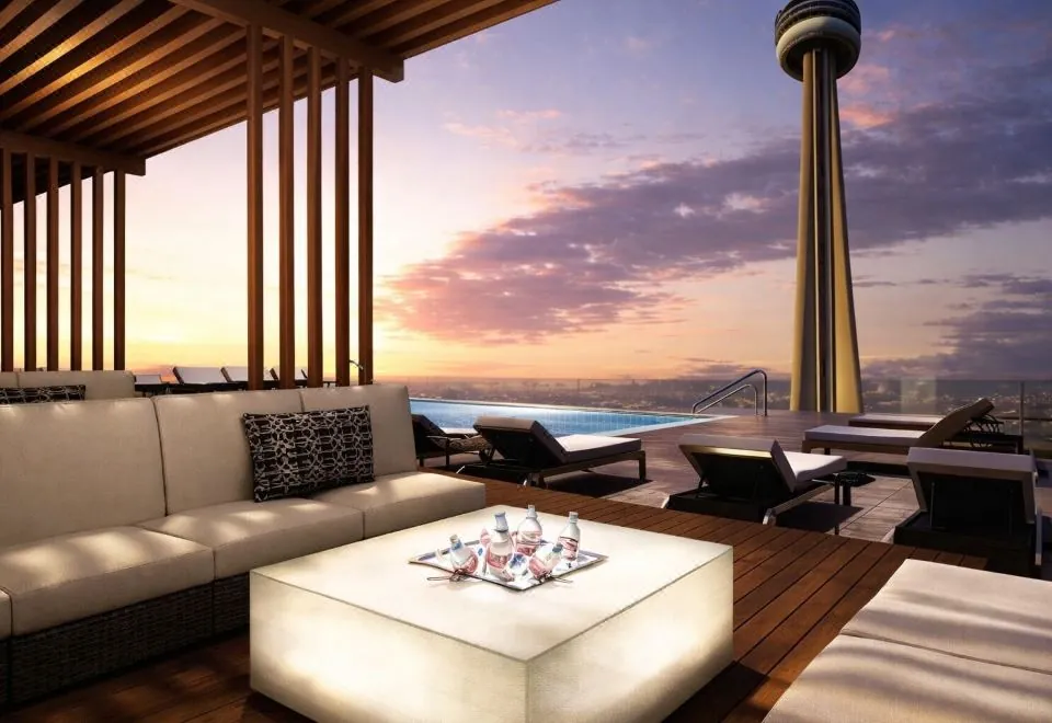 Loft - Entertainment & Financial District