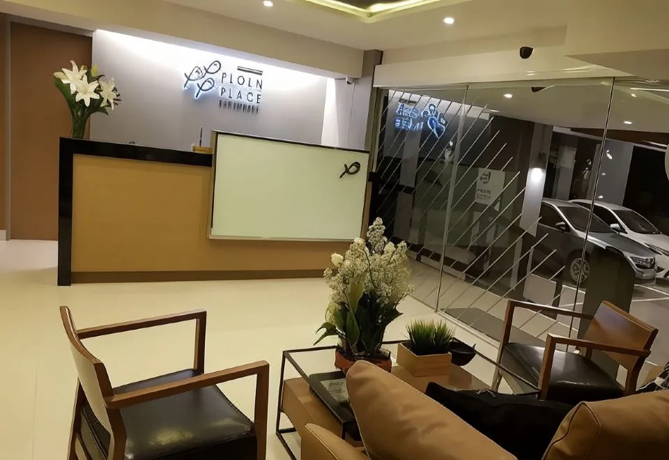 Ploen Place Residence