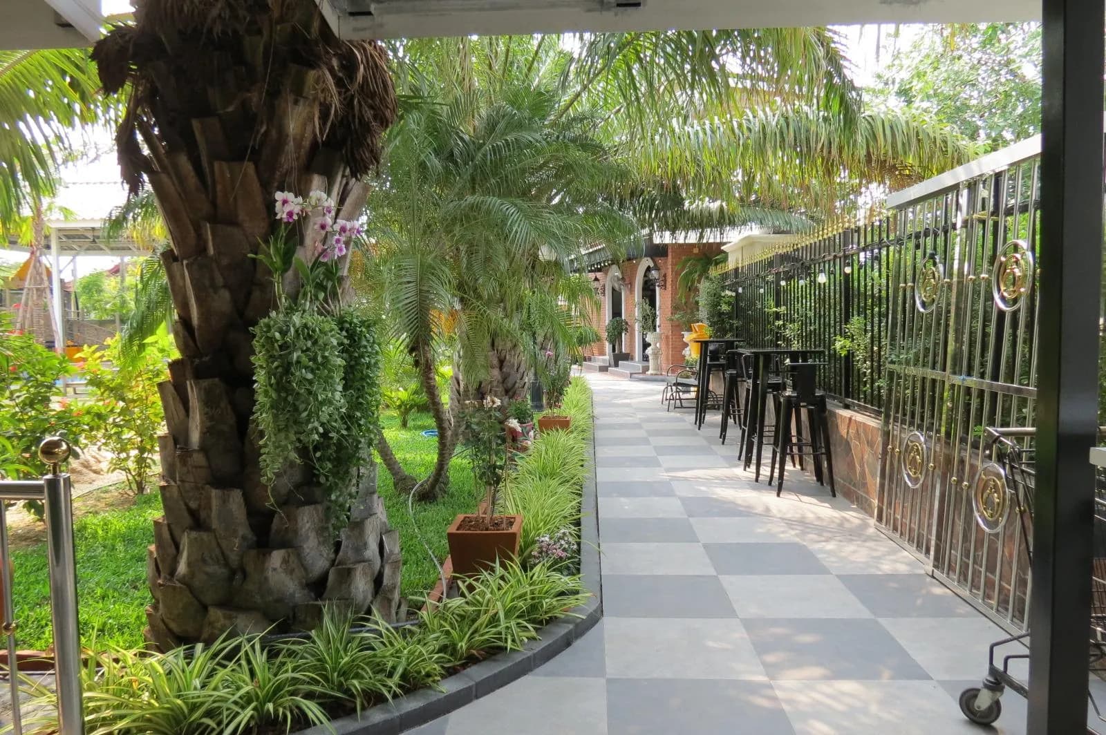 Baan Bee Residence