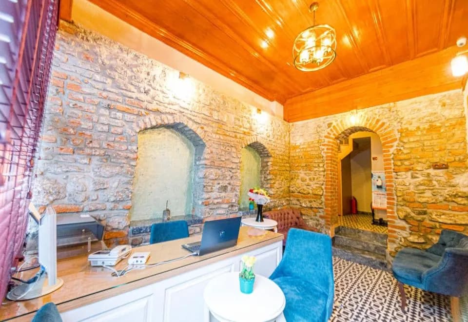 Acacia Mansion Hotel