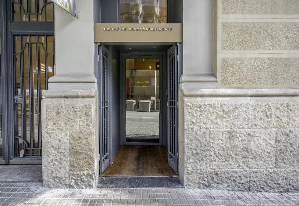 Ola Living Hostal Diagonal
