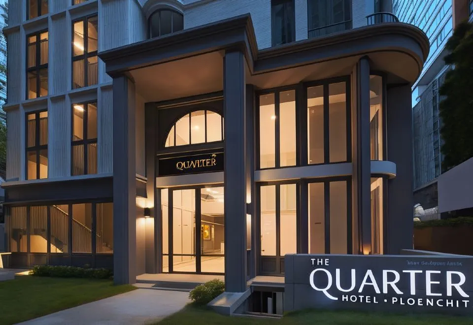 The Quarter Ploenchit by UHG