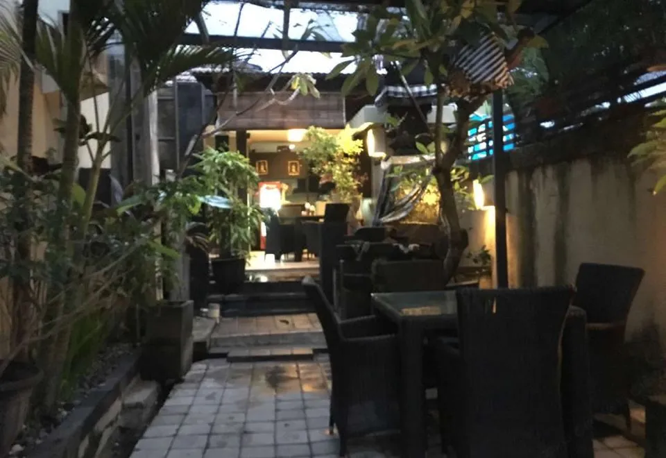 Andari Legian