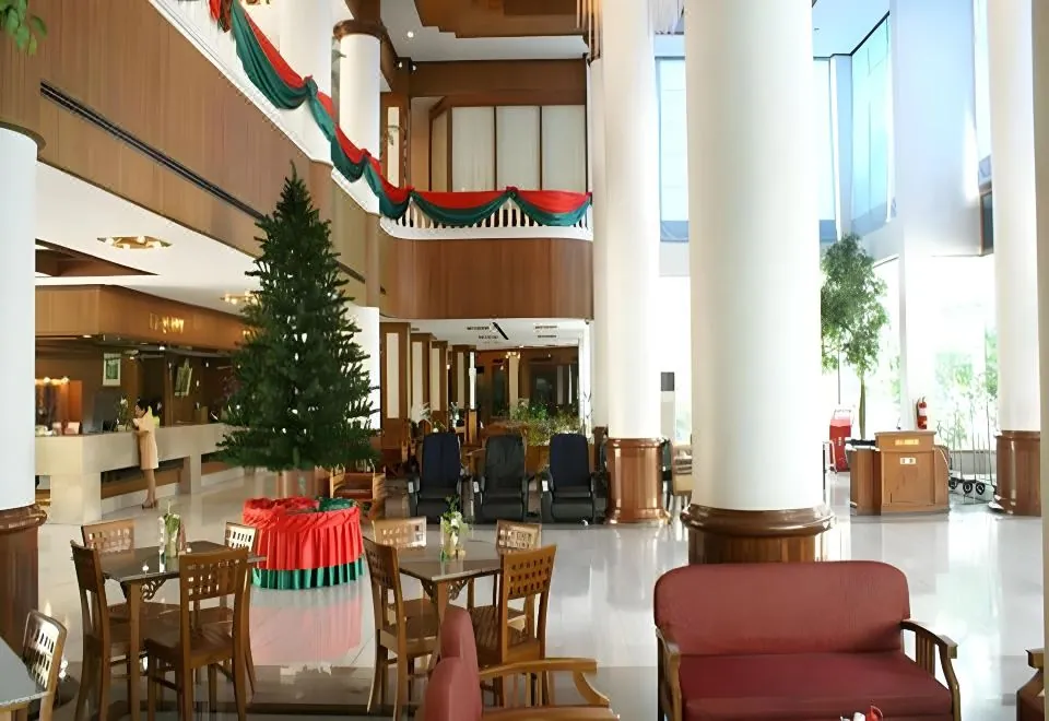 Royal Palace Hotel