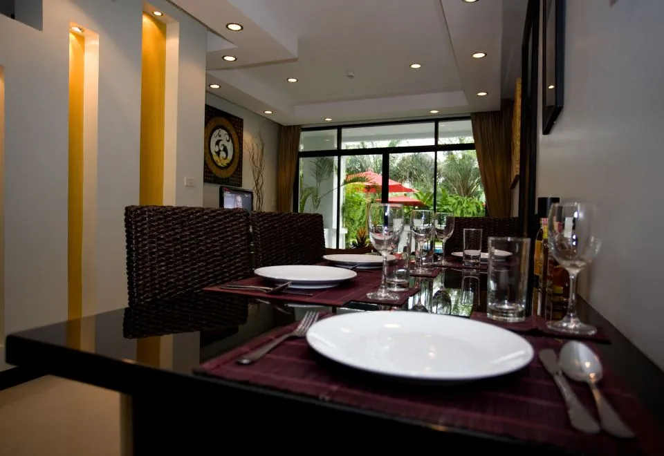Palm Grove Resort, Pattaya
