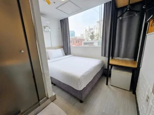 Ekonomy Hotel Myeongdong Premier