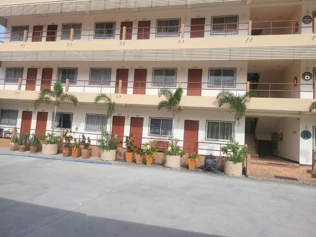 Ekaluk Place and Resort