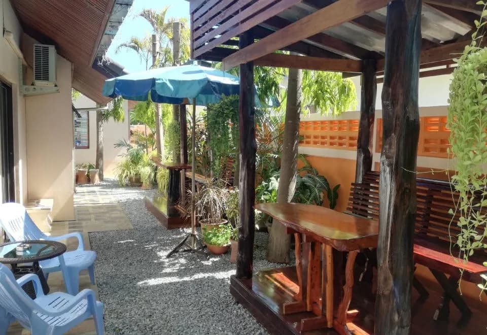 Lonops Gay Paradise