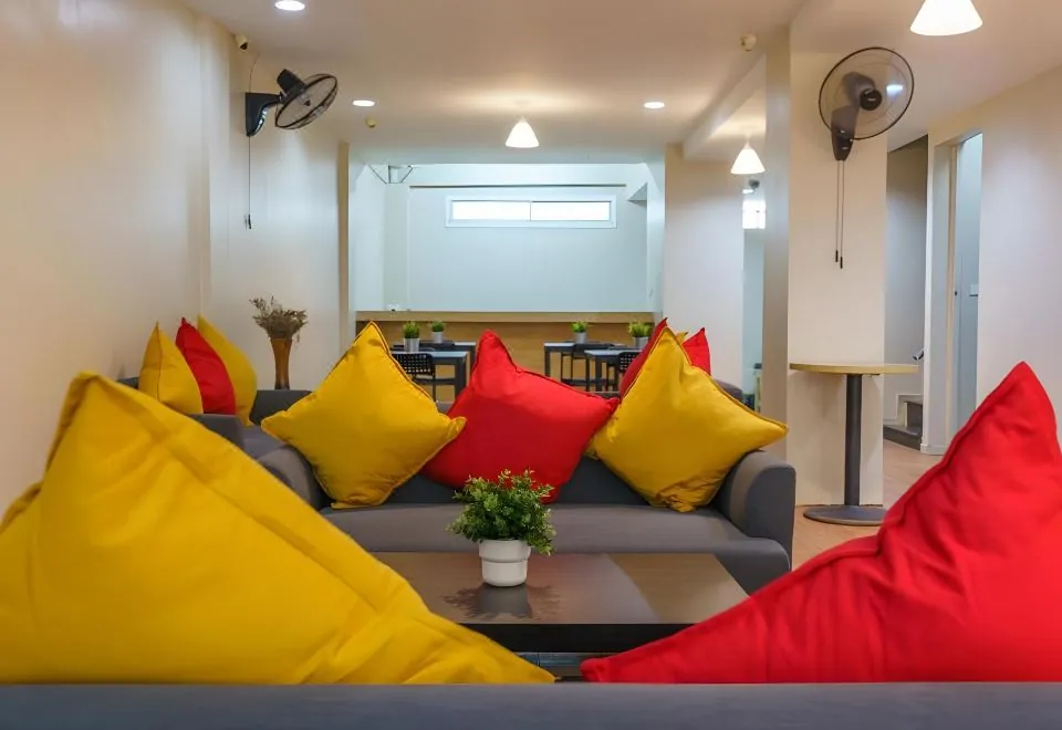 CheQinn Bed Sukhumvit 4 Nana Plaza