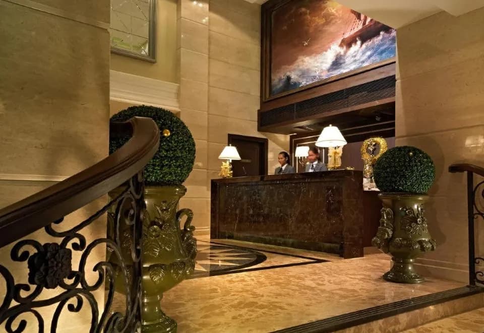 Gulliver’s Tavern Hotel