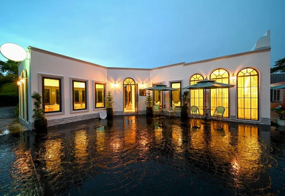 The Kiri Villas Resort