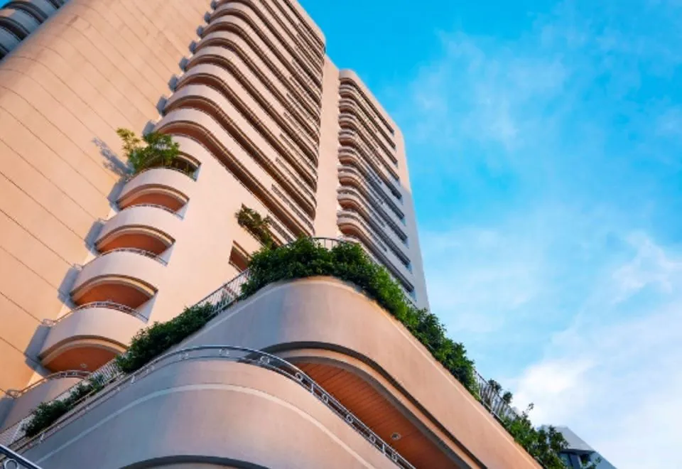 S.M. Grande Residence