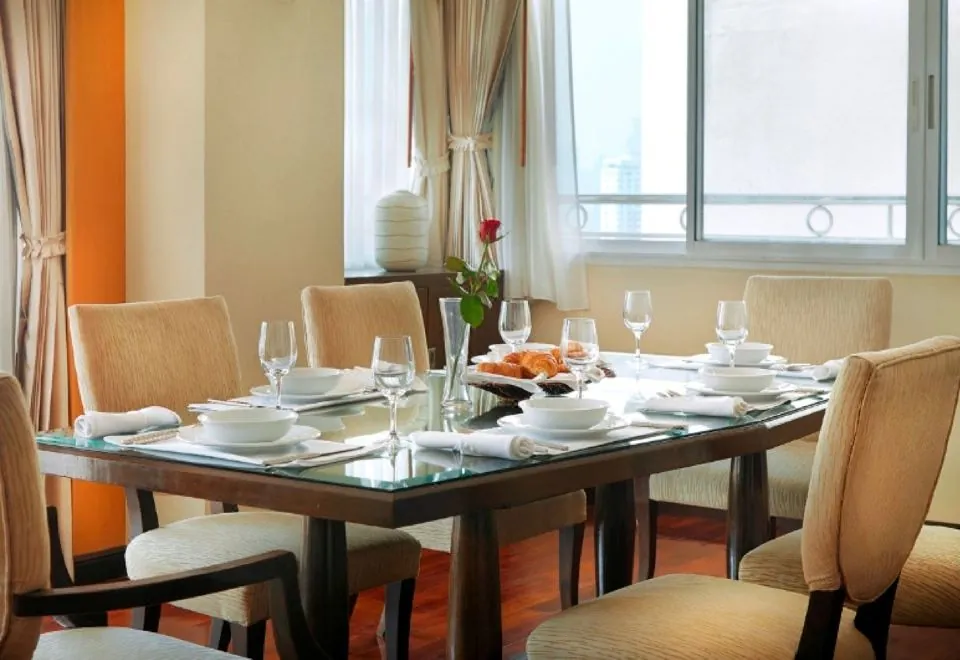 S.M. Grande Residence