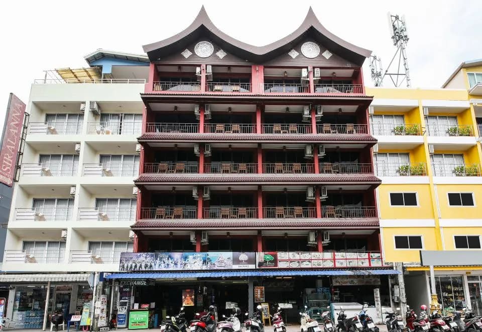 Tanawan Phuket Hotel
