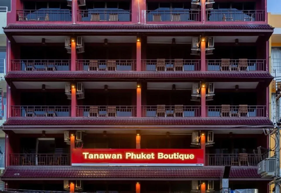 Tanawan Phuket Hotel