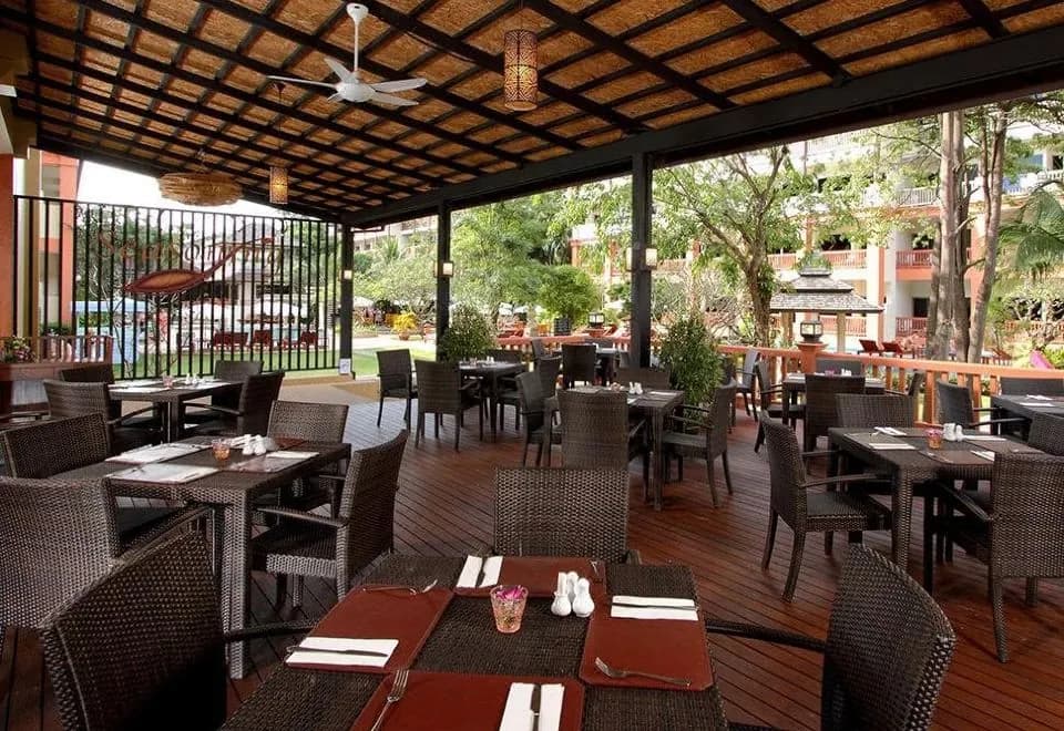 Kata Sea Breeze Resort