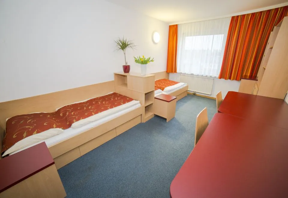 MyNext - Westbahnhof Hostel One