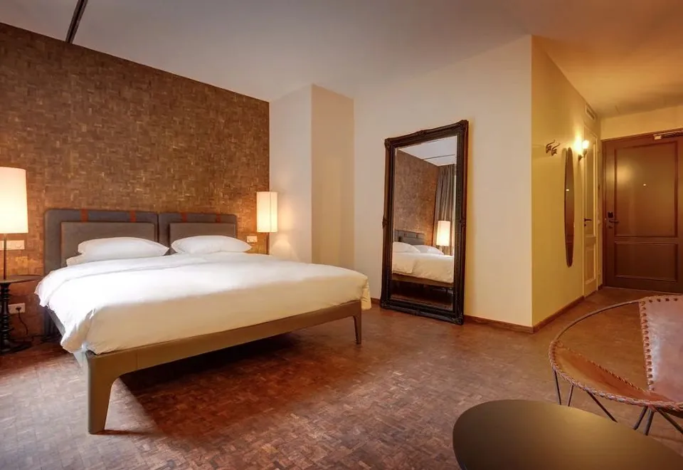 Hotel V Nesplein