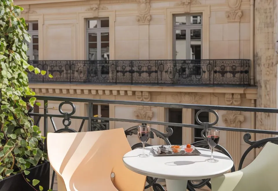 Golden Tulip Opera de Noailles