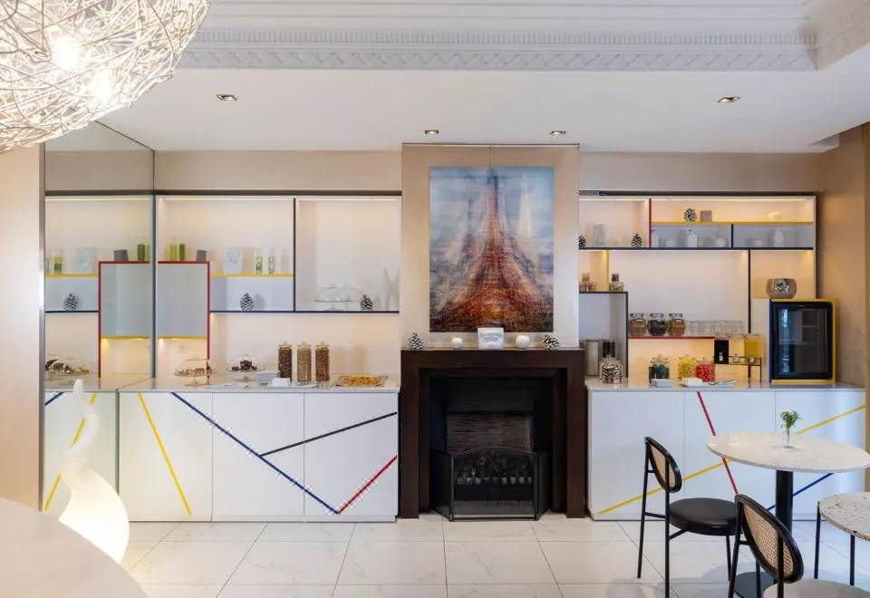 Le 7 Eiffel Hotel by Malone
